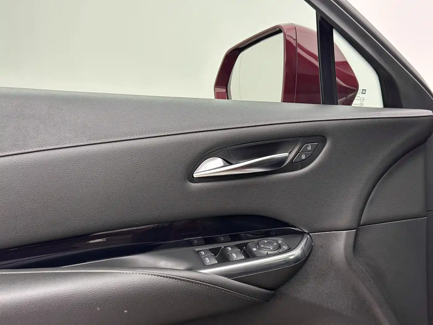Cadillac XT4 2018 Model 28T 2WD Technology фото 15