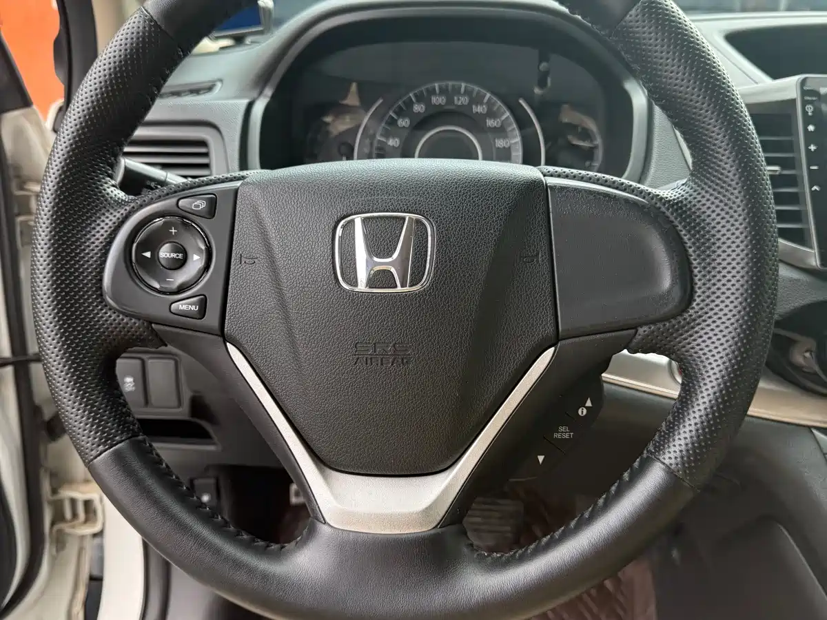 Фото 18 - Honda CR-V