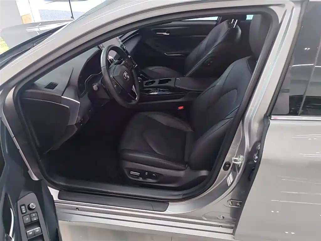 Toyota Avalon 2021 2.5L Luxury Edition фото 22