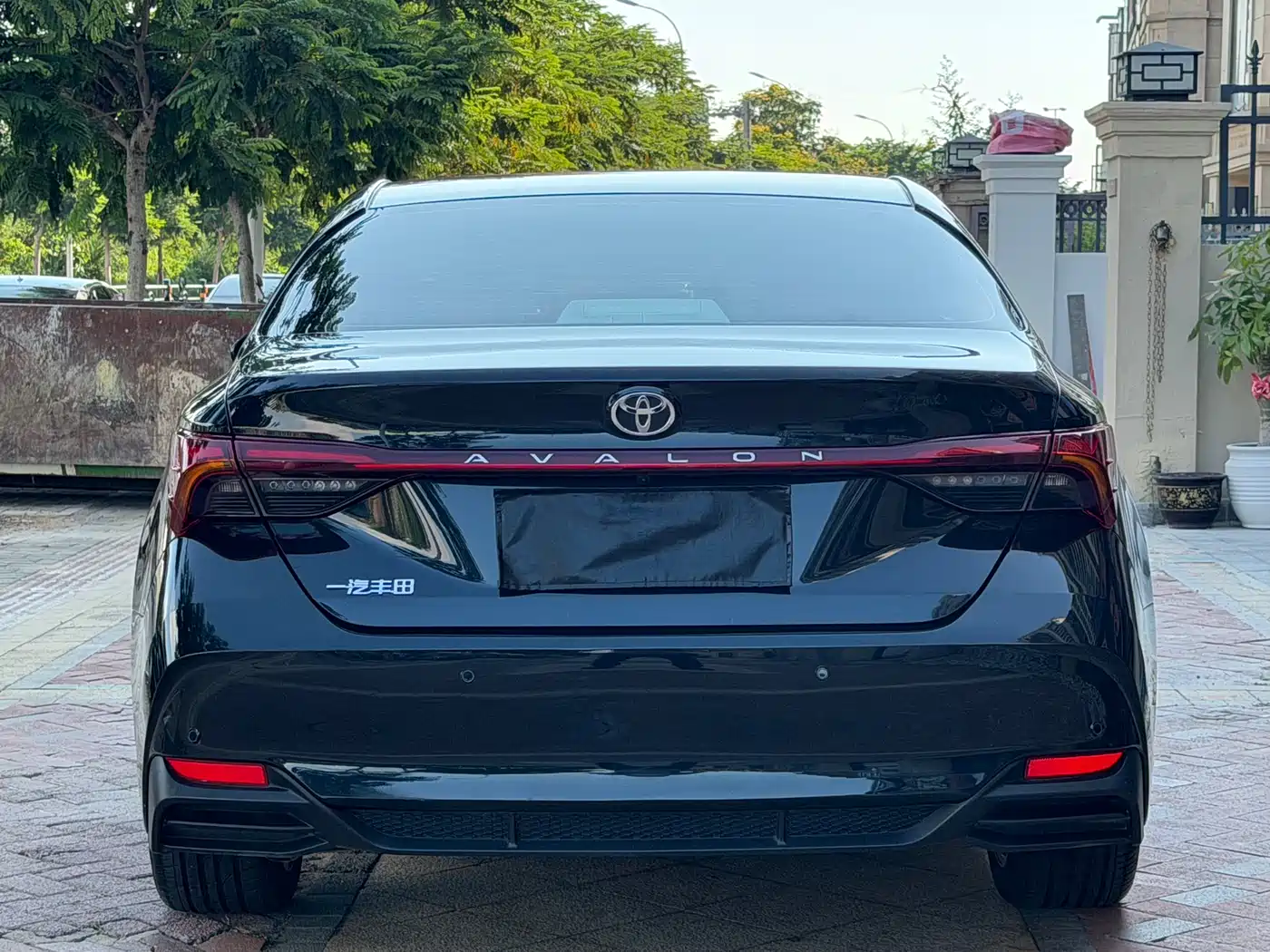 Toyota Avalon 2024 2.0L Luxury Edition фото 8
