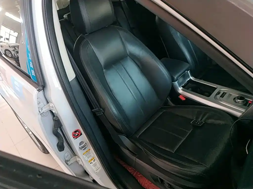 Фото 25 - Land Rover Discovery Sport