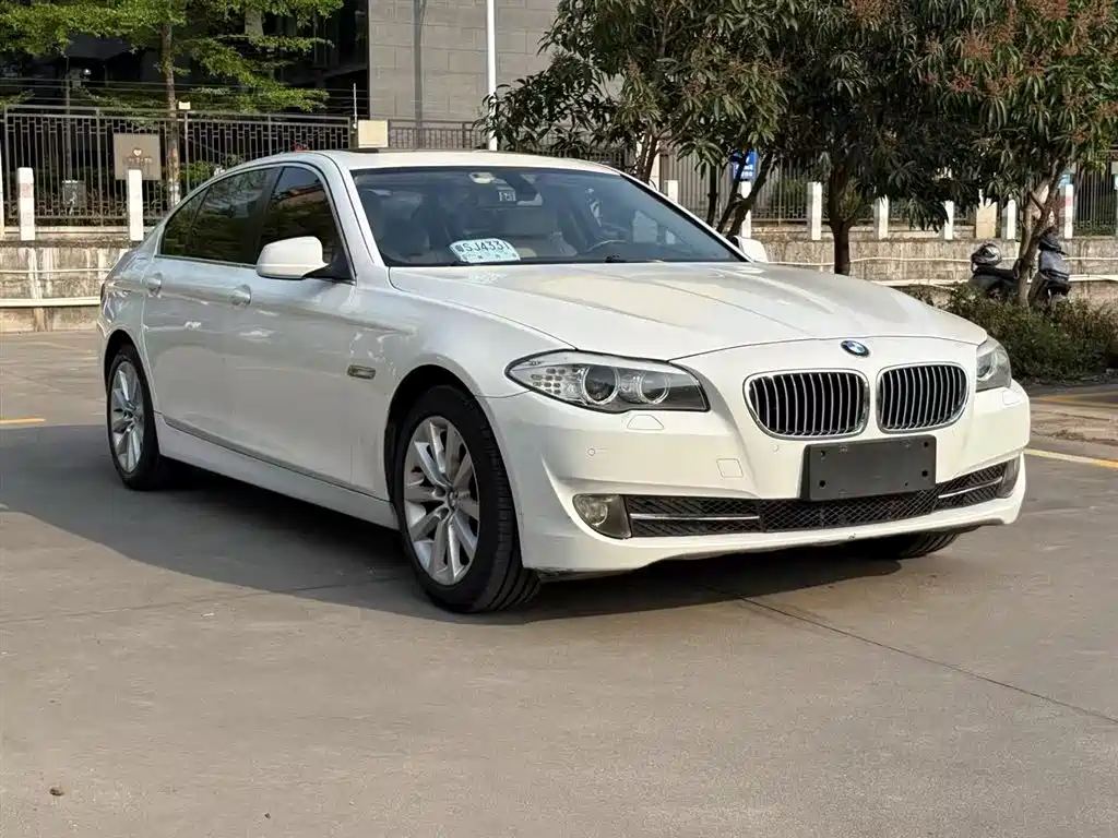 BMW 5 Series 2013 530Li Luxury