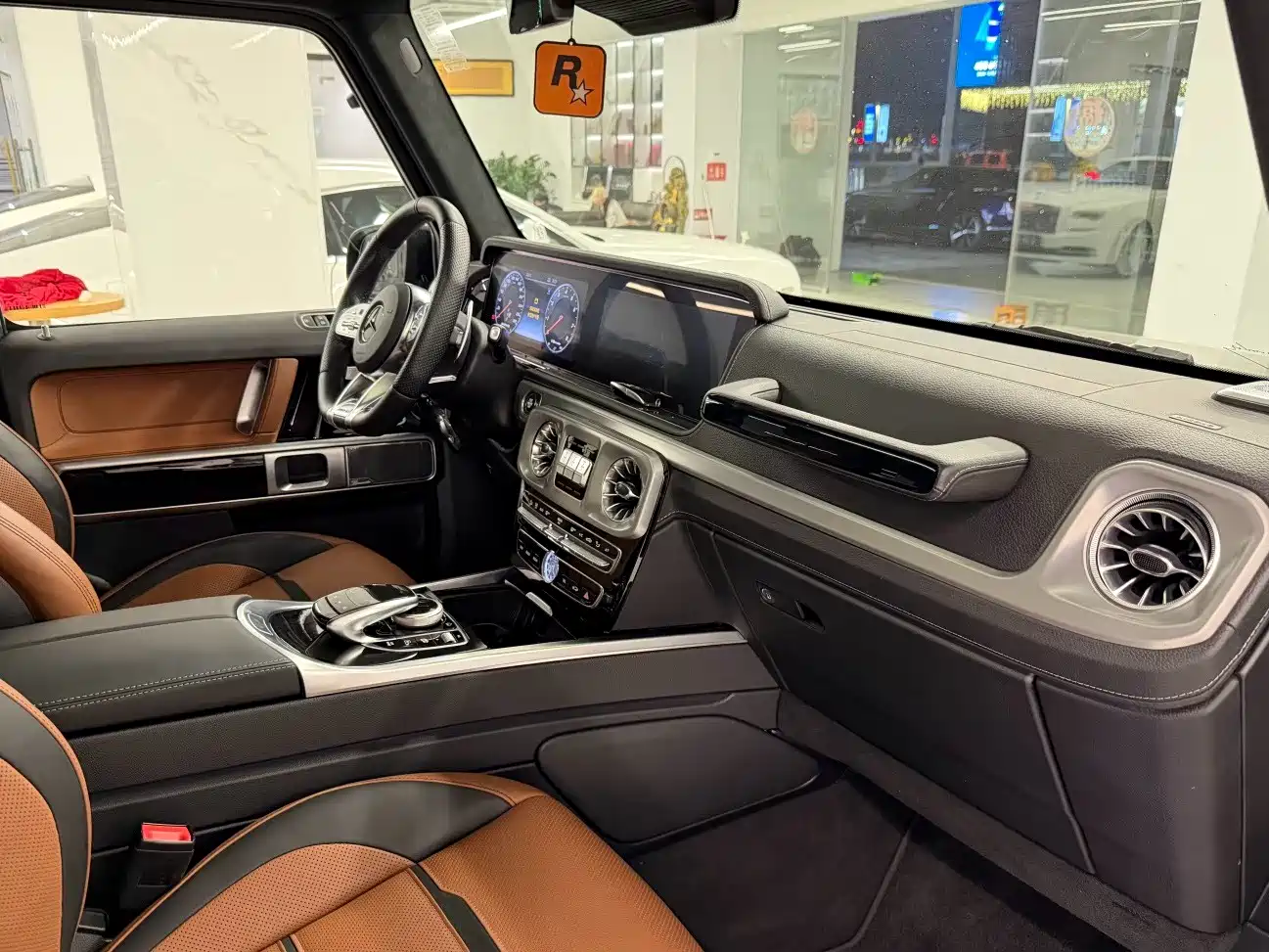 Mercedes-Benz G-Class AMG 2019 AMG G 63 фото 5