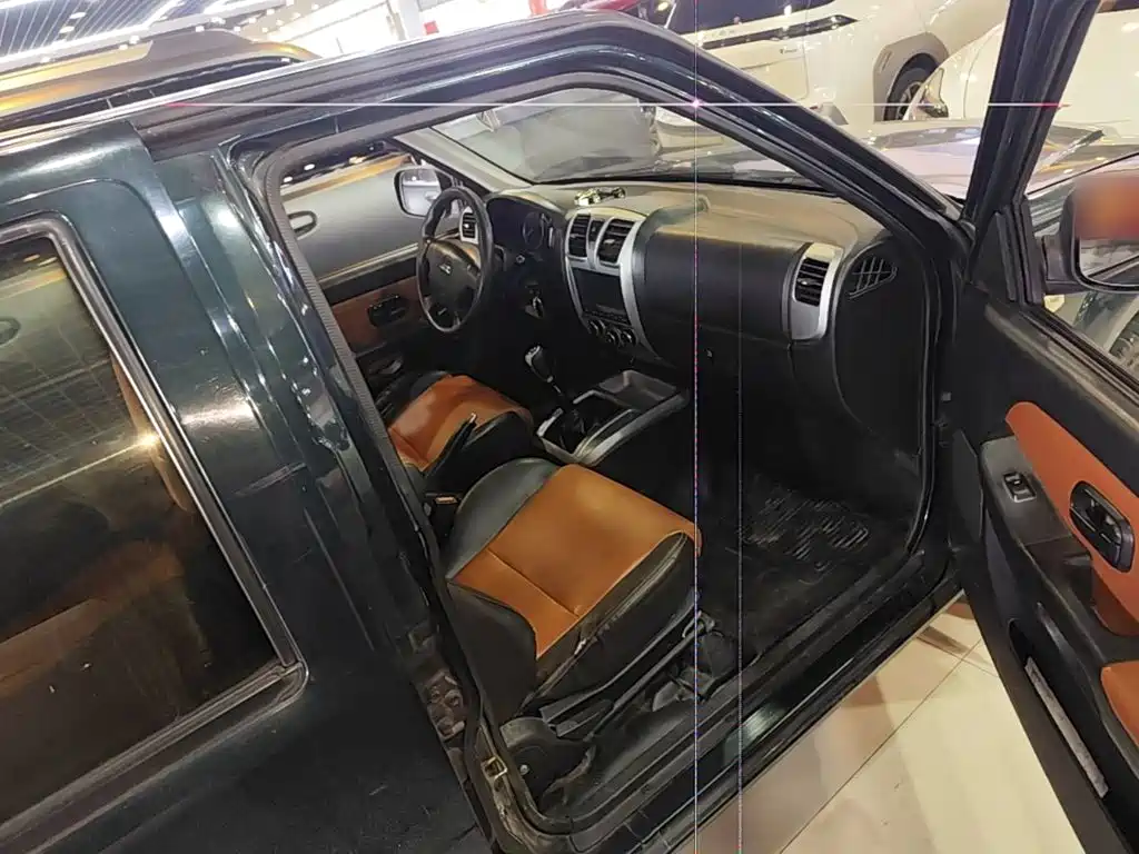 Jiangling Baodian 2018 2018 2.9T New Value 2WD Diesel Comfort Standard Cargo Box JX4D30B5L