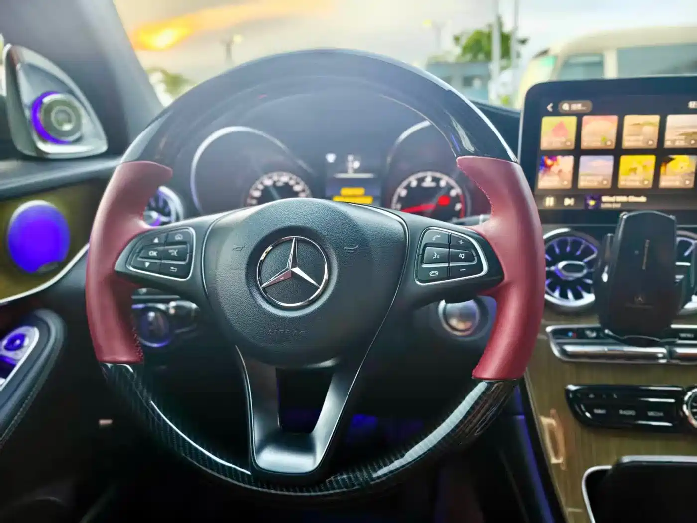 Mercedes-Benz GLC Coupe 2017 GLC 260 4MATIC Coupe SUV фото 11