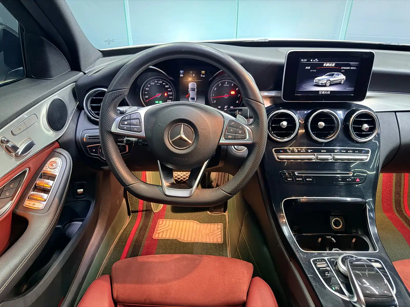 Фото 16 - Mercedes-Benz C-Class