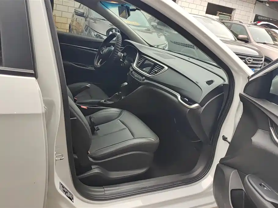 Buick Excelle 2021 Facelift 1.3T Auto Mild Hybrid Elite фото 8