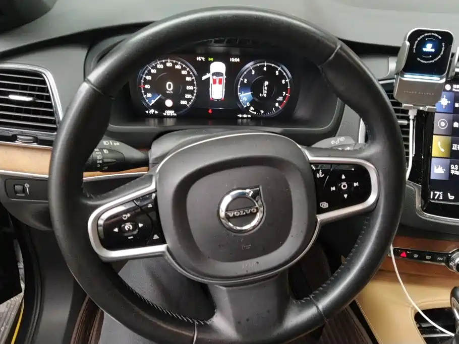 Photo 15 - Volvo XC90