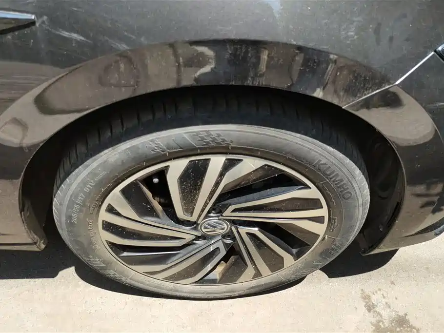 Volkswagen Sagitar 2021 280TSI DSG Surpassing Edition фото 6