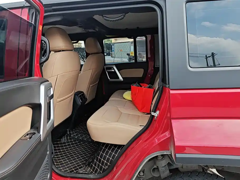 BEIJING OFF-ROAD BJ40