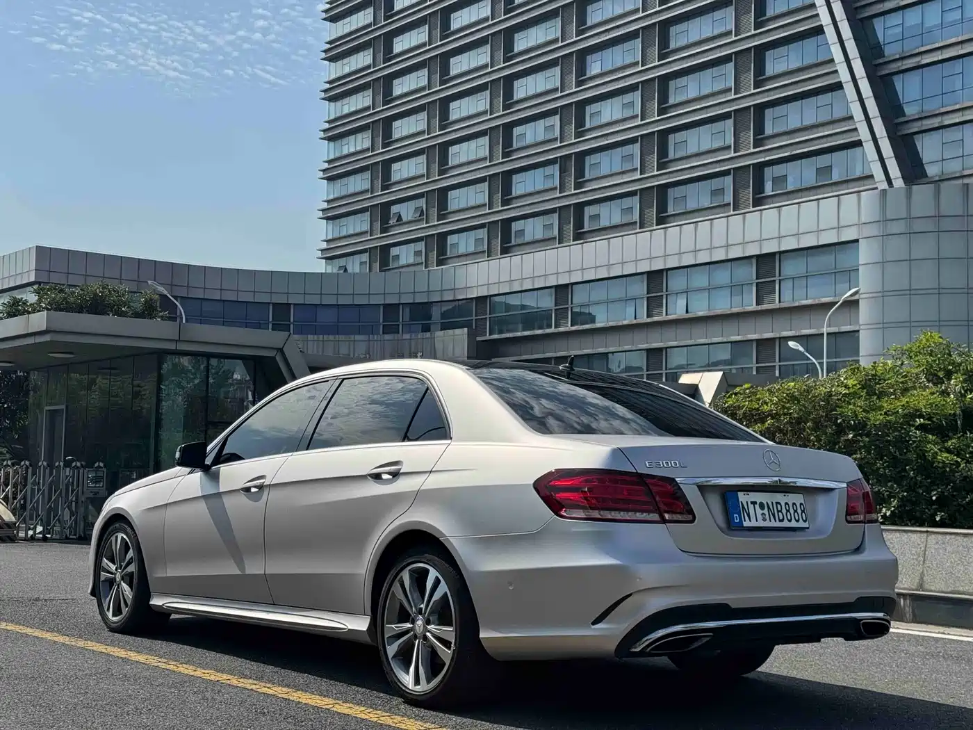 Mercedes-Benz E-Class 2014 Facelift E 260 L Sport фото 7