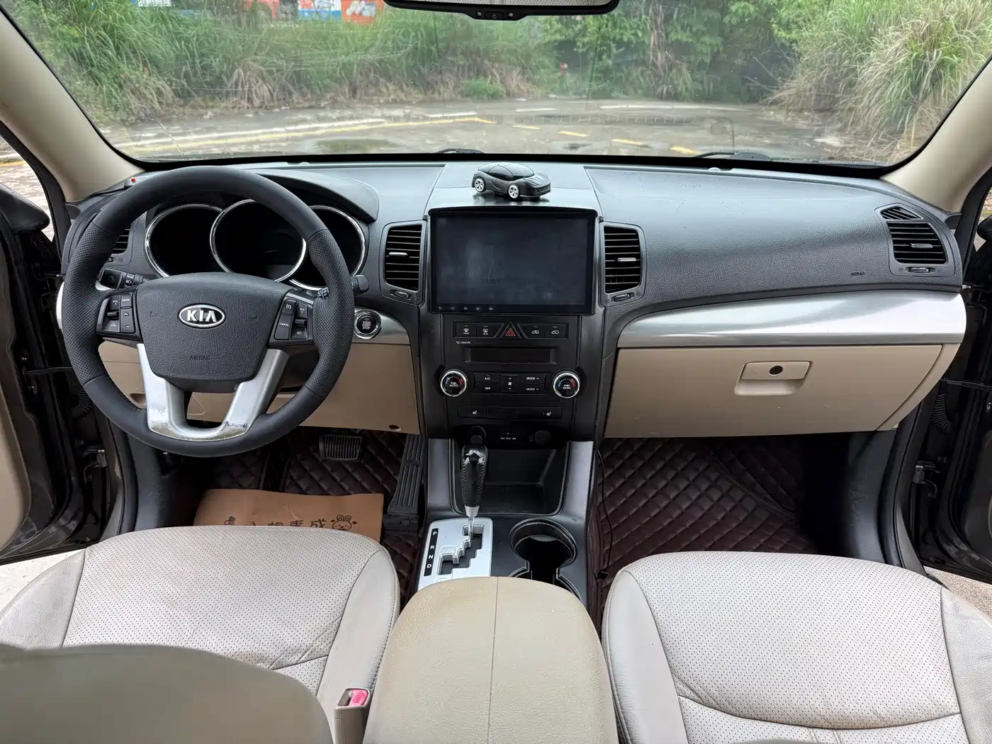 Kia Sorento 2009 2.4L Luxury Edition фото 12