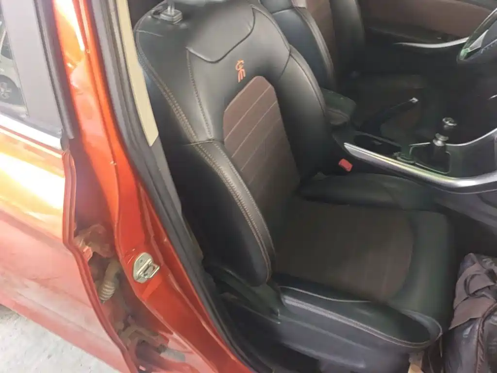 BYD Song 2016 2016 Unrivaled Edition 1.5TI Manual Leading Edition