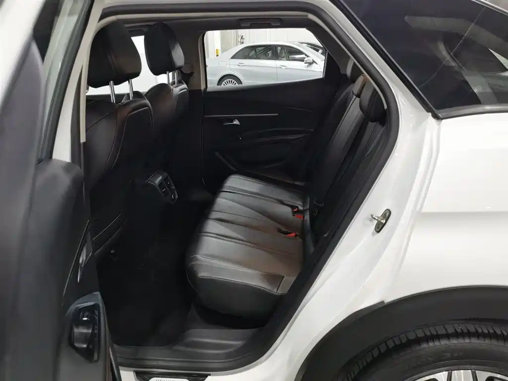 Peugeot 4008 2019 360THP Pioneer Edition фото 15