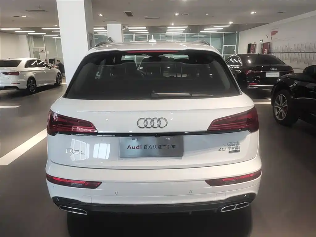 Audi Q5L 2023 40T Luxury Dynamic фото 10