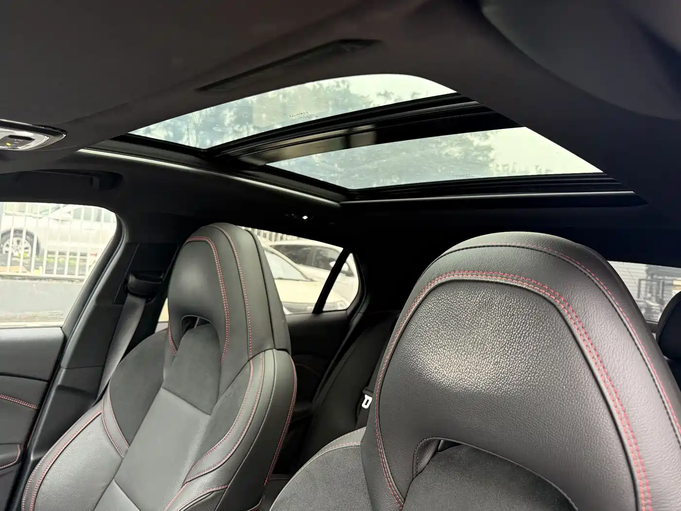 Lynk & Co 03 2018 1.5TD DCT Power Pro Version China V фото 24