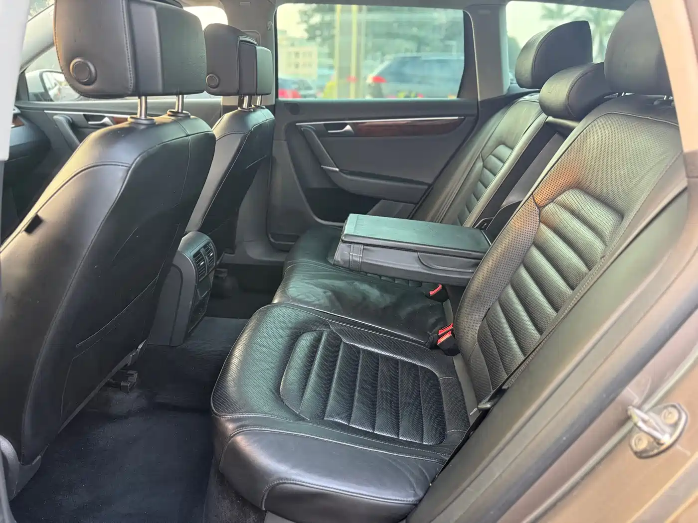 Volkswagen Magotan (Import) 2012 Wagon 2.0TSI Luxury фото 15