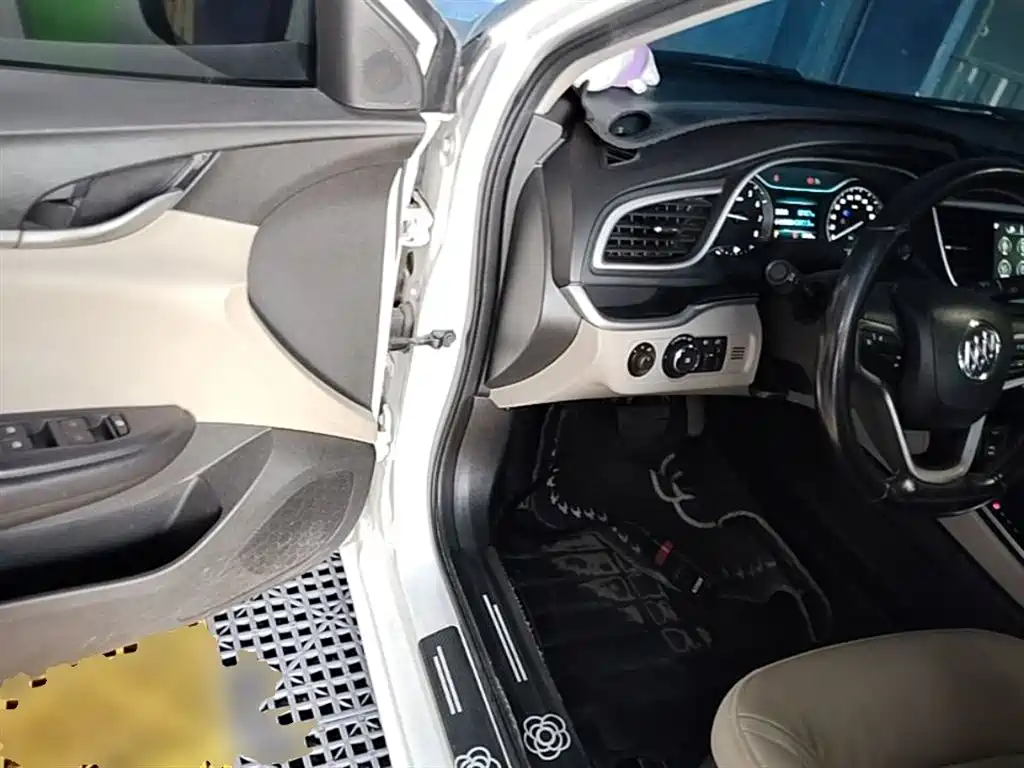Buick Excelle 2019 15T DCT Connected Elite (China V) фото 16