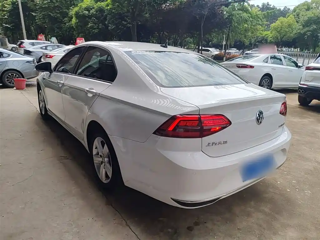 Volkswagen Lamando 2021 230TSI DSG Fashion Edition фото 5