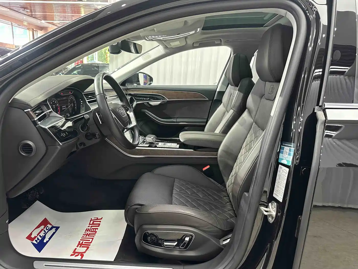 Audi A8 2021 A8L 50 TFSI quattro Luxury фото 18