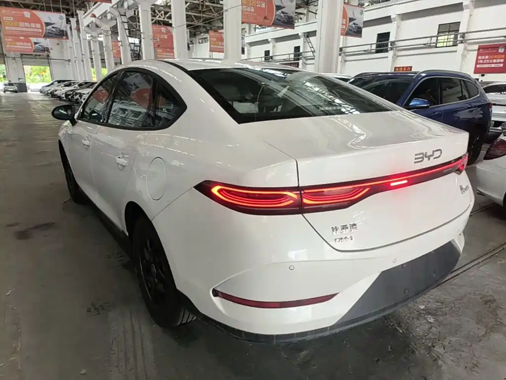 BYD Qin PLUS 2026 2026 DM-i Smart Edition 128KM Progressive