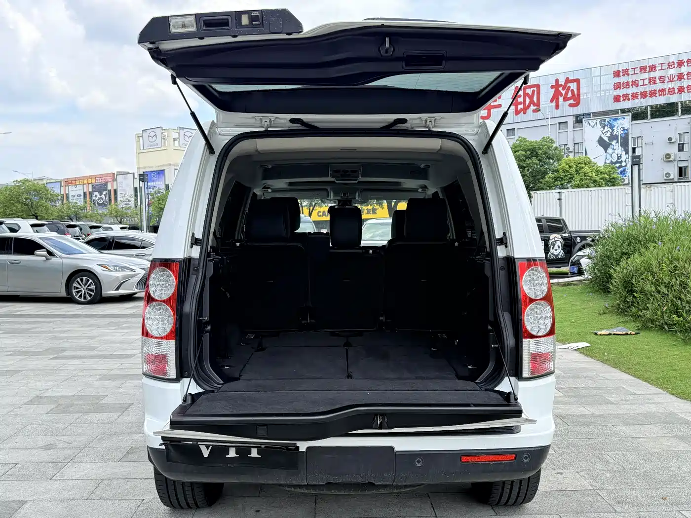 Land Rover Discovery 2013 3.0 SDV6 HSE Diesel фото 21