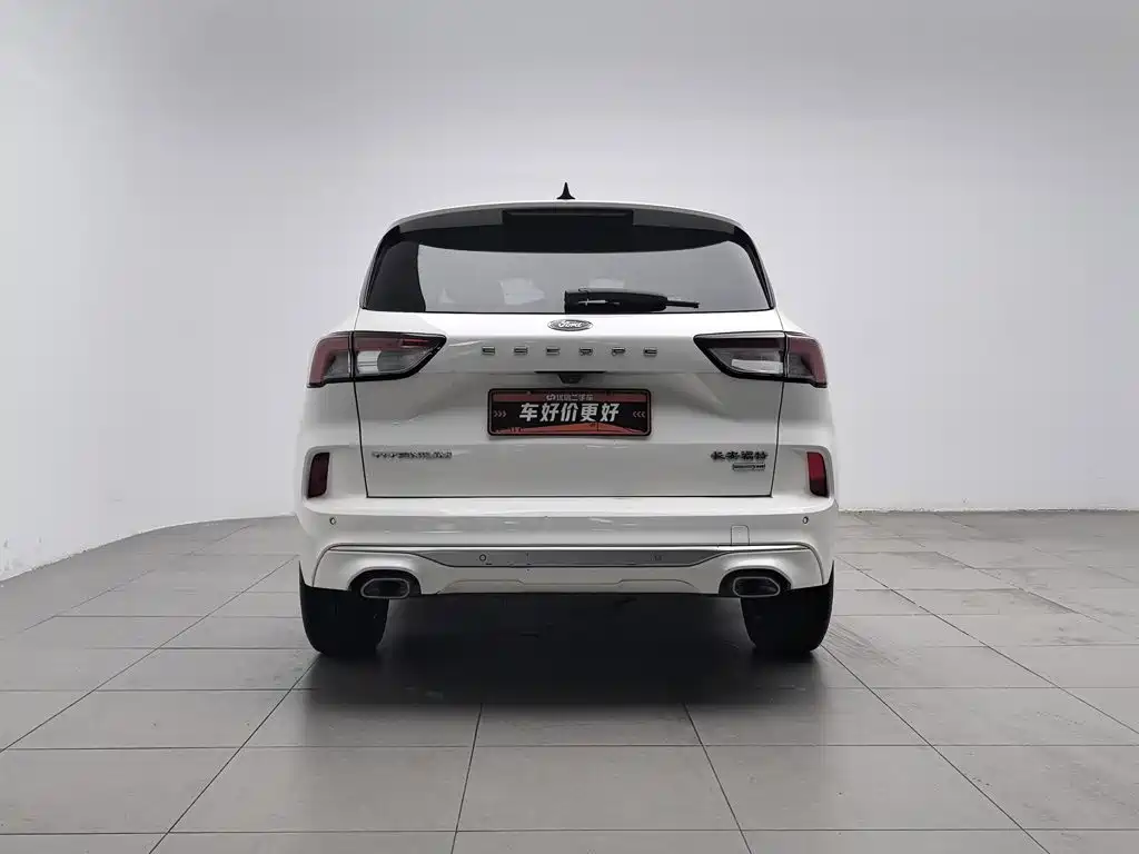 Photo 4 - Ford Escape