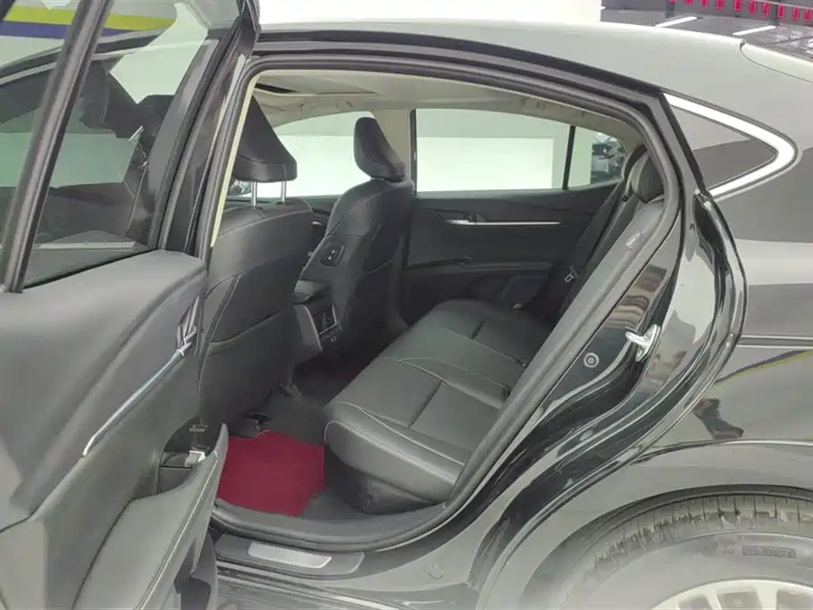 Toyota Camry 2024 Hybrid 2.0HGVP Luxury Edition фото 11