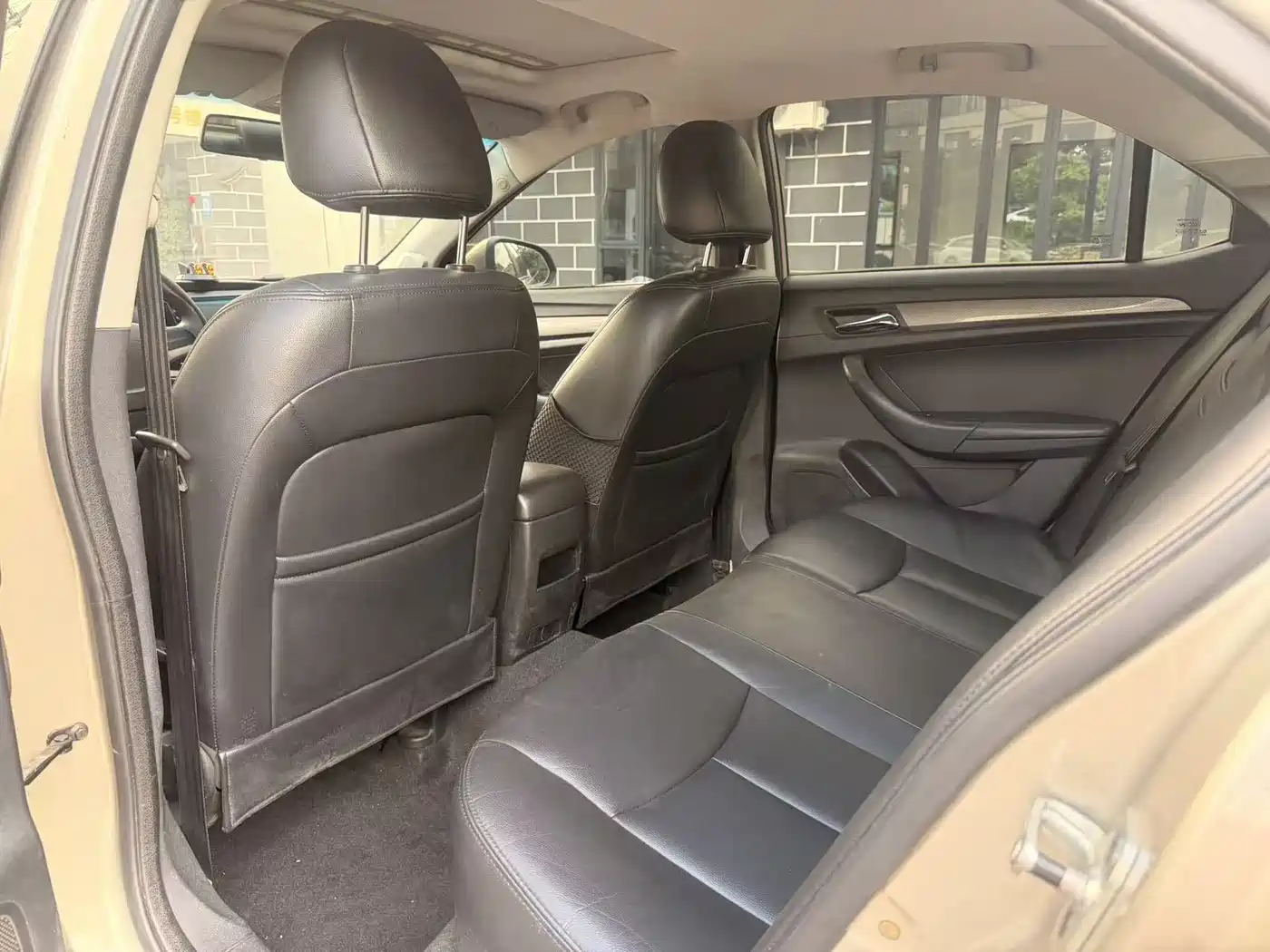 Roewe 360 2017 2015 1.5L Automatic Luxury