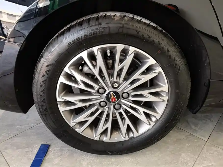 Hongqi H5 2023 1.5T DCT Smart Connect Flag Rhythm фото 6