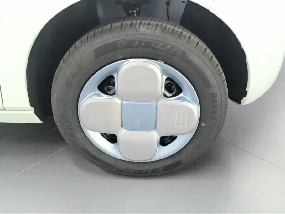 Geely Galaxy Panda 2024 Panda mini 200km Endurance Bear фото 6
