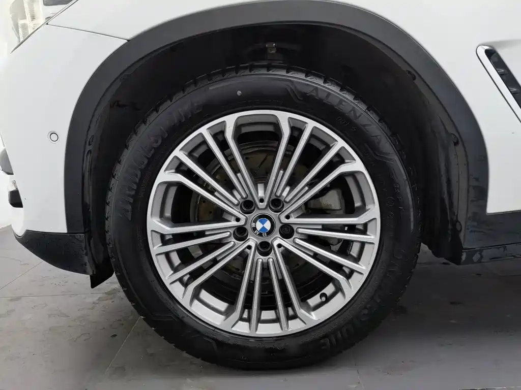 Photo 17 - BMW X3