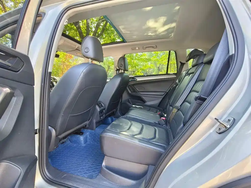 Volkswagen Tiguan L 2017 330TSI Automatic 2WD Luxury Edition фото 7