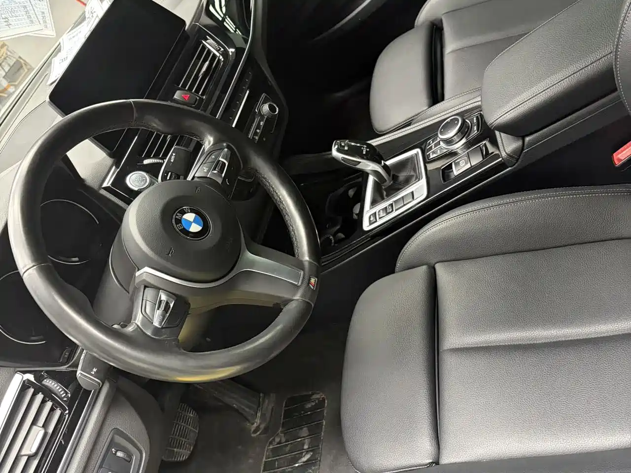BMW 1-SERIES