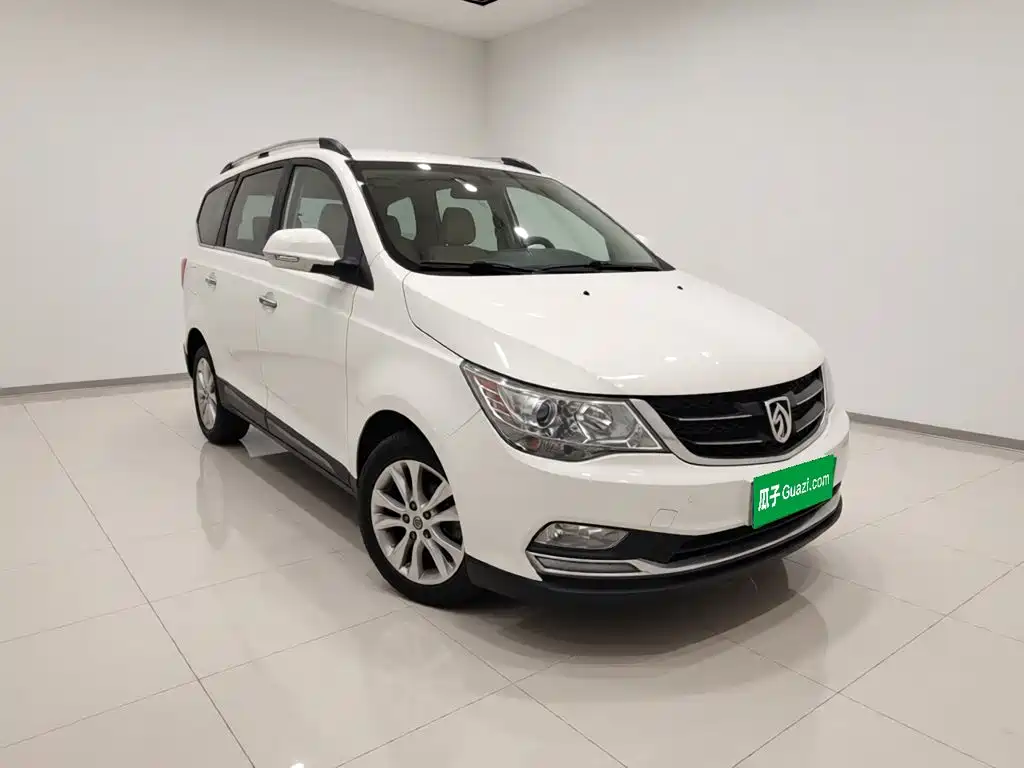 Baojun 730 2015 2016 1.5L Manual Comfort 7-seater China V