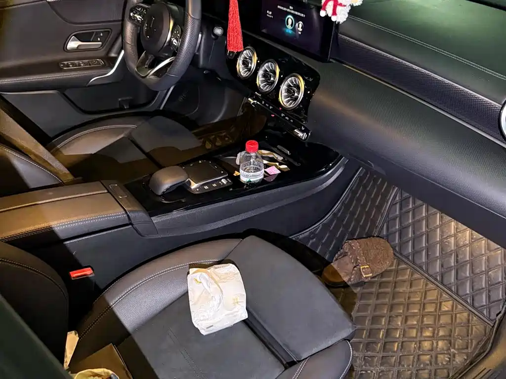 Mercedes-Benz A-Class 2022 A 200 L Sport Sedan Style фото 8