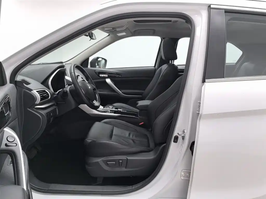 Mitsubishi Eclipse Cross 2018 1.5T CVT 2WD Dream Edition фото 10