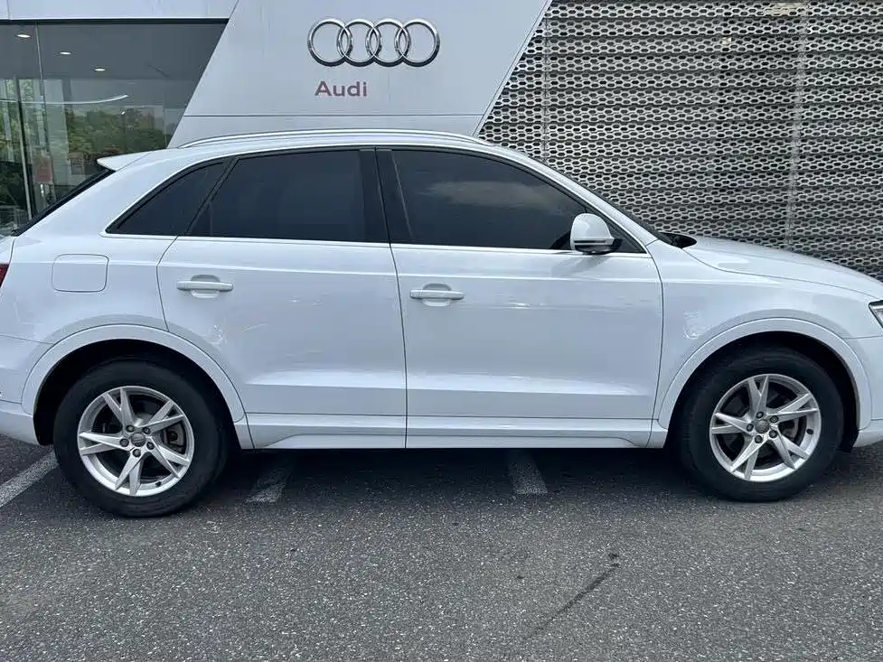 Фото 3 - Audi Q3