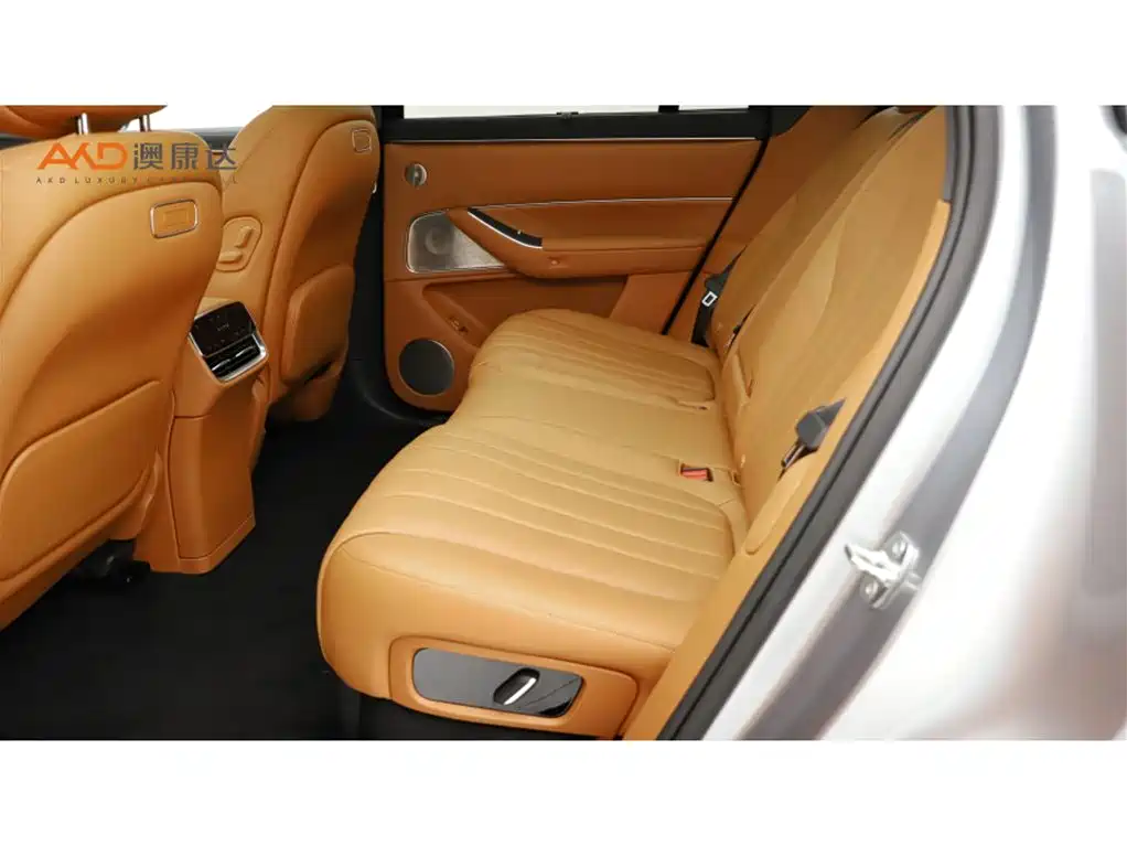 AITO Wenjie AITO M8 2025 Model Extended Range Ultra Edition 53.4kWh 5-Seater фото 7