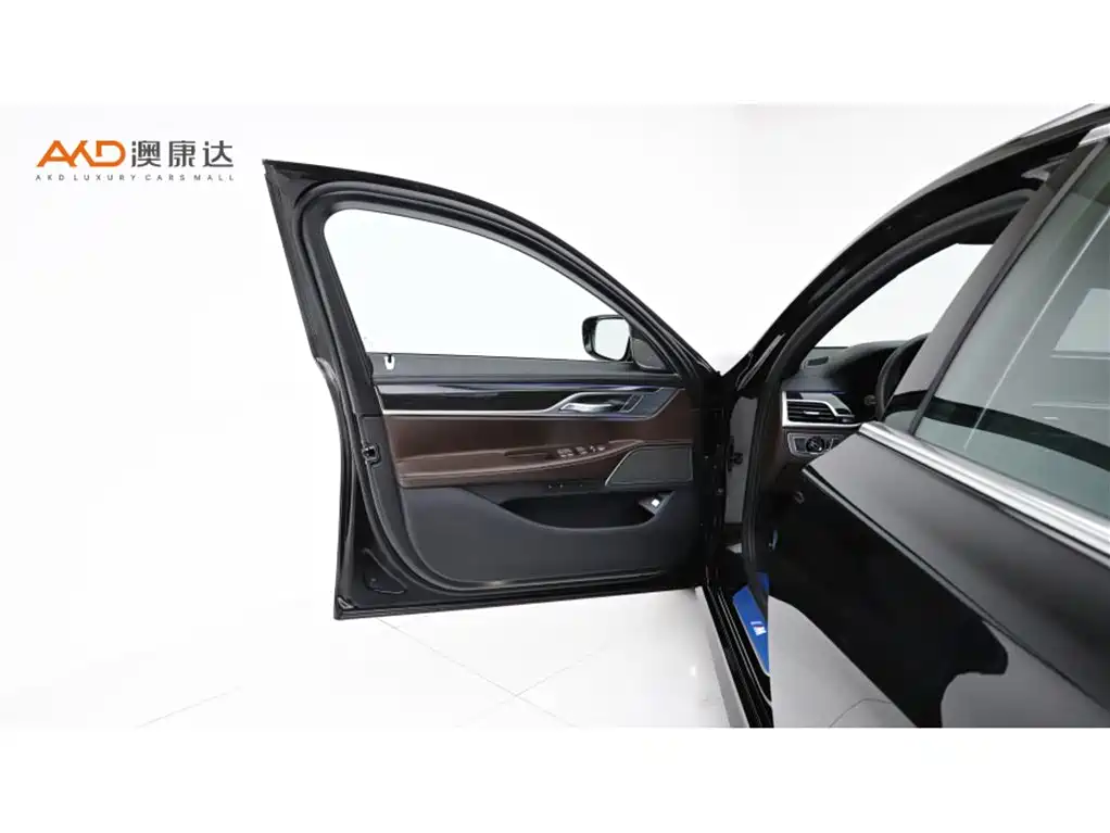 BMW 7 Series 2019 Facelift 730Li M Sport Package фото 10