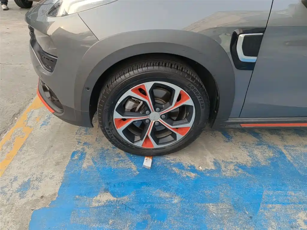 Lynk & Co 02 New Energy 2019 Edition 1.5T PHEV Pro фото 23