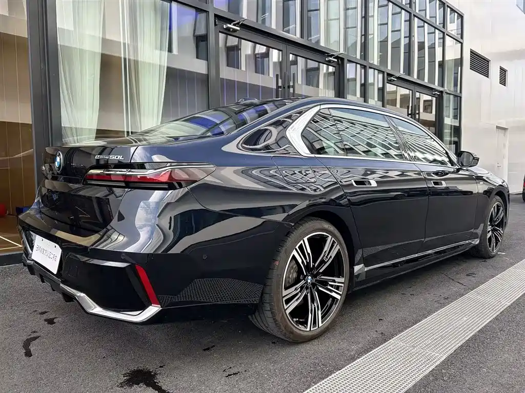 2026 BMW i7