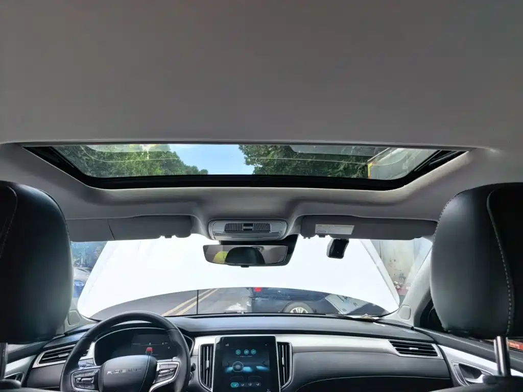 Фото 18 - Roewe i6 MAX