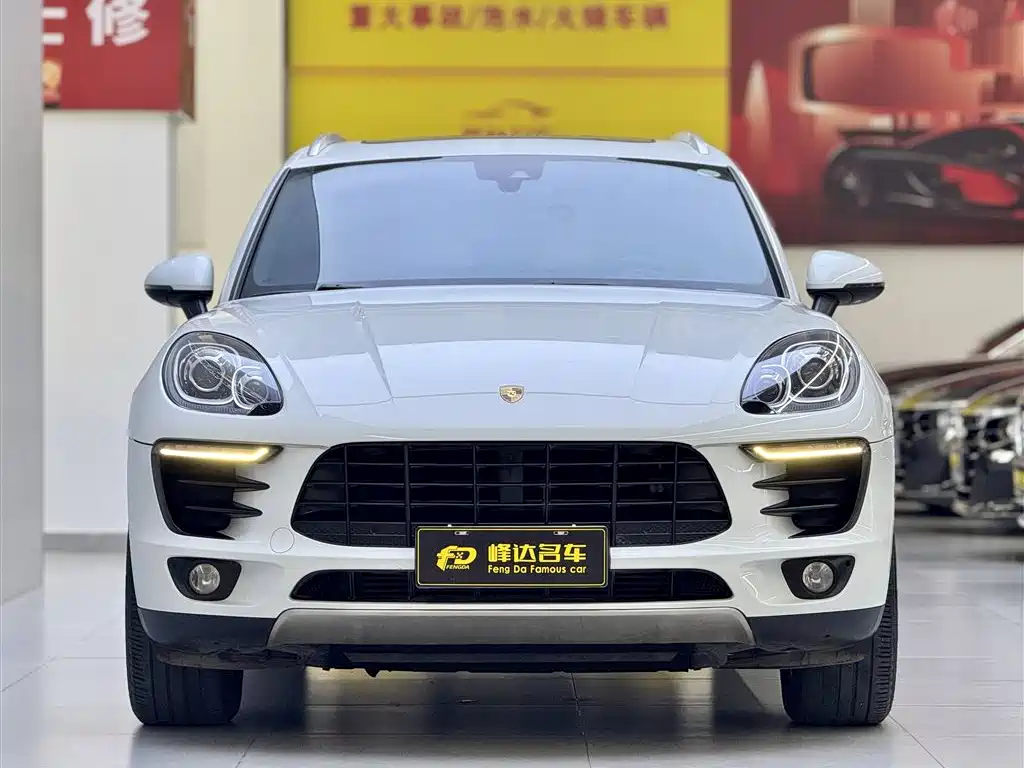 Porsche Macan 2017 Macan 2.0T фото 2