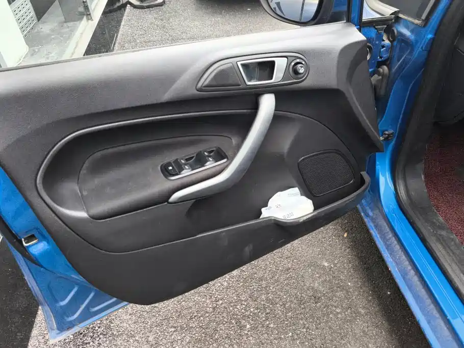 Ford Fiesta 2015 2013 Hatchback 1.5L Automatic Fashion