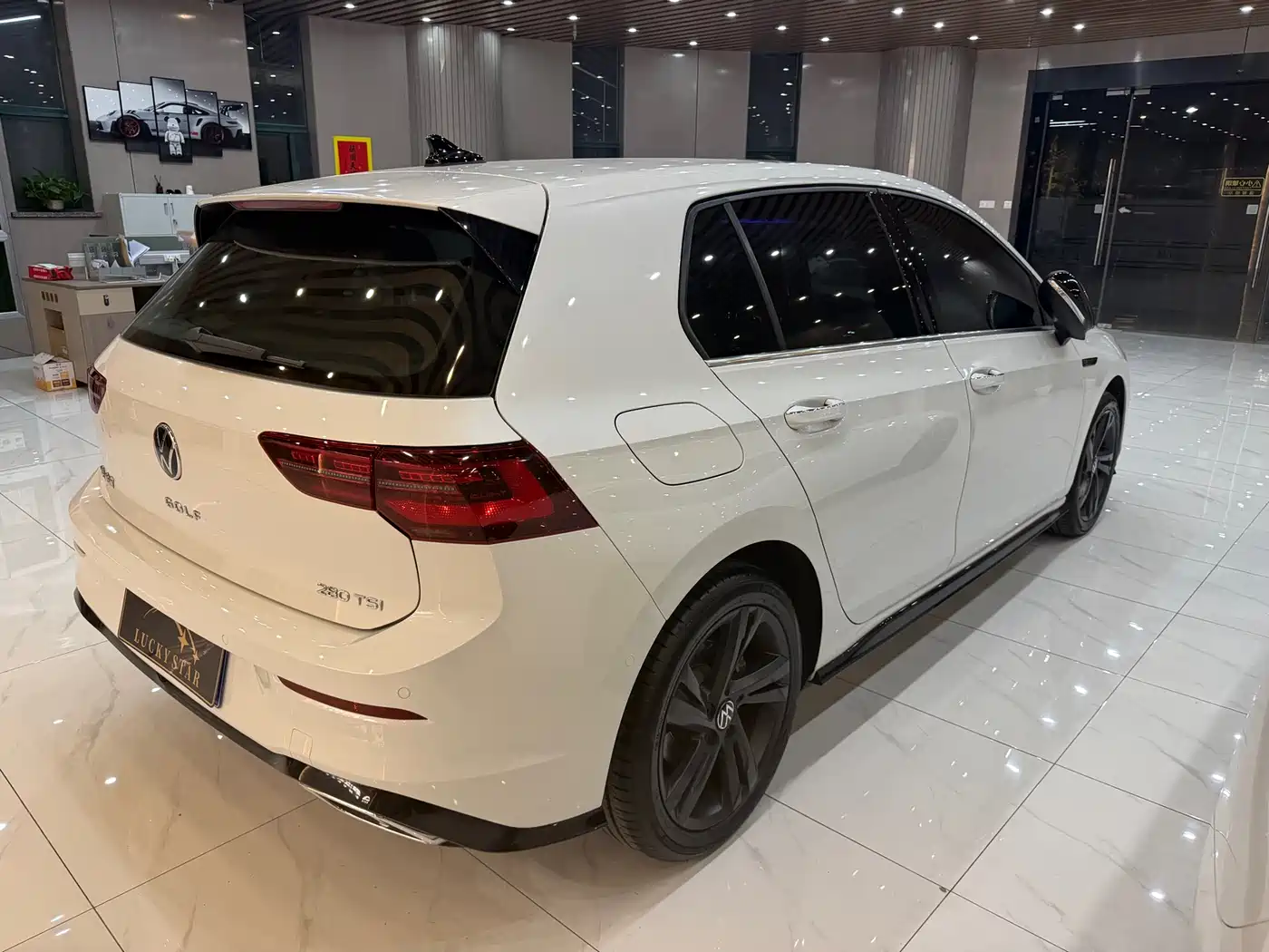 Volkswagen Golf 2023 280TSI DSG R-Line Lite фото 7