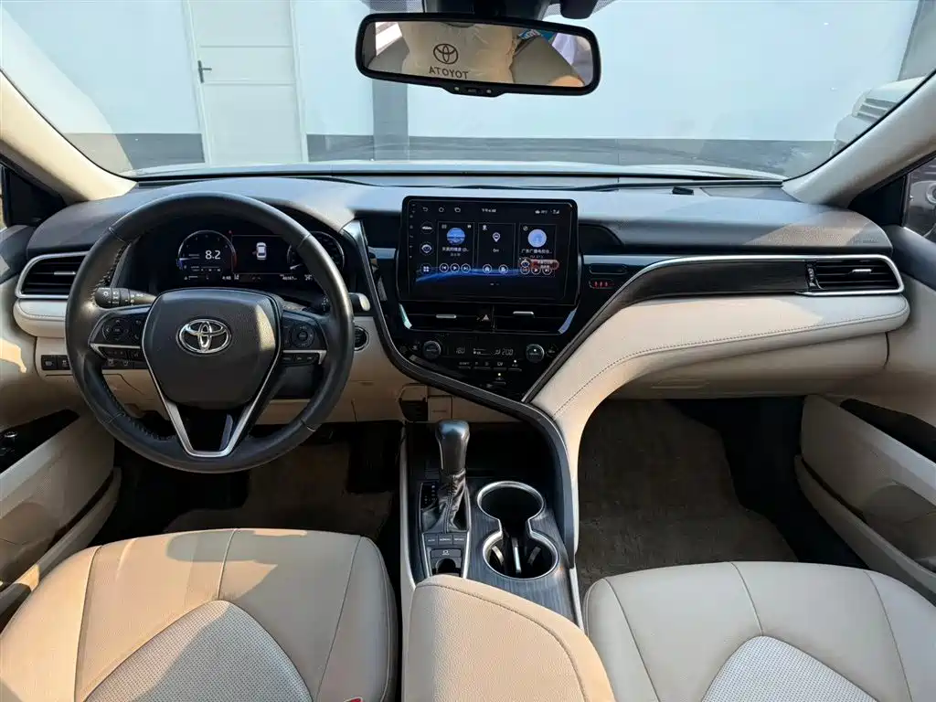 Toyota Camry 2021 2.5G Luxury Edition фото 6