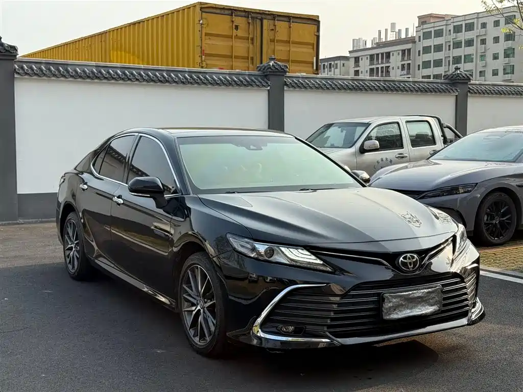 Toyota Camry 2021 2.5G Luxury Edition фото 3