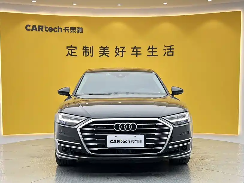 Фото 3 - Audi A8