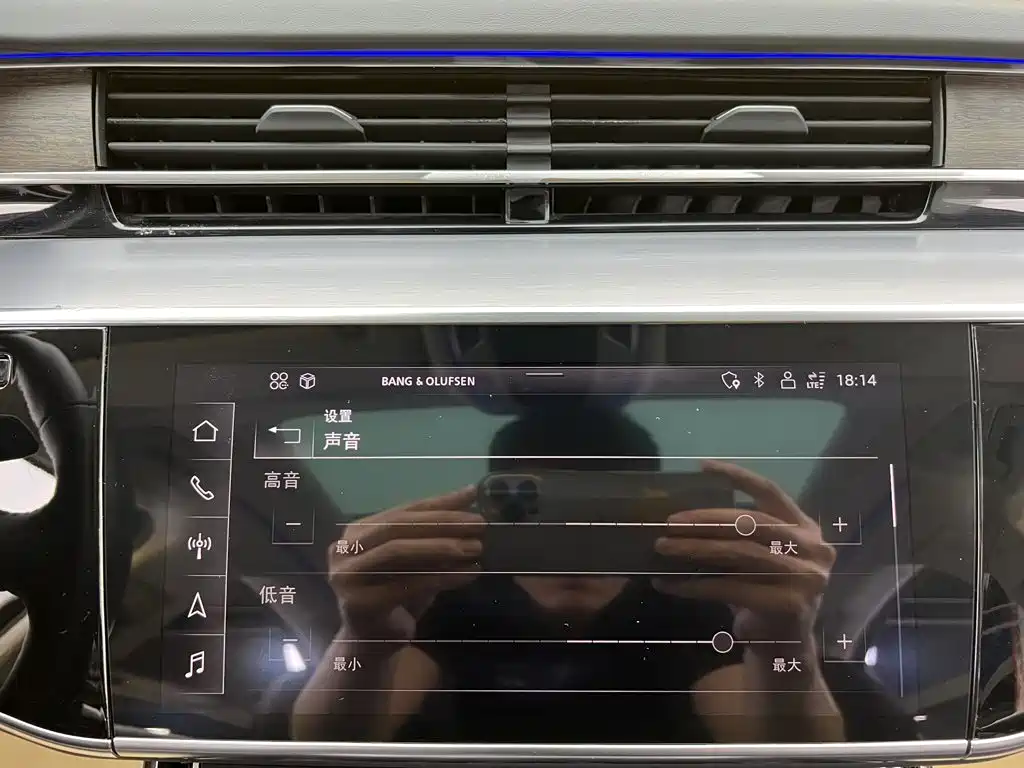 Фото 20 - Audi A8